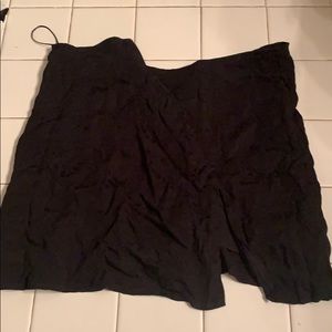 Black leopard print skirt with slip